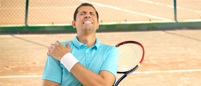 tennis player with shoulder pain